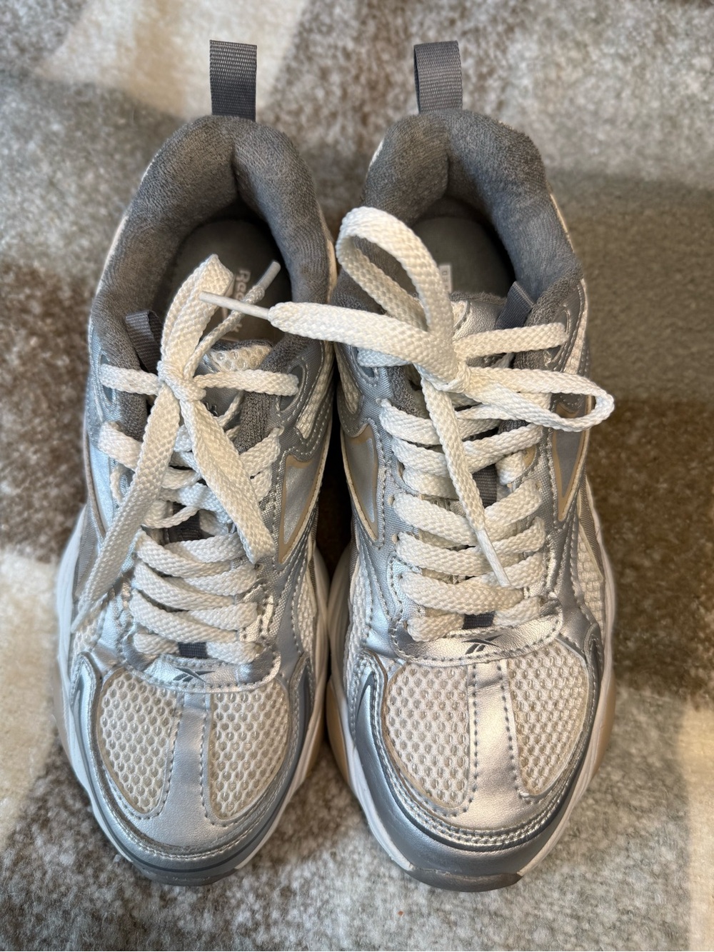 Reebok Silver and White Women’s Y2K Chunky Sneakers Ortholite Comfort Size 9